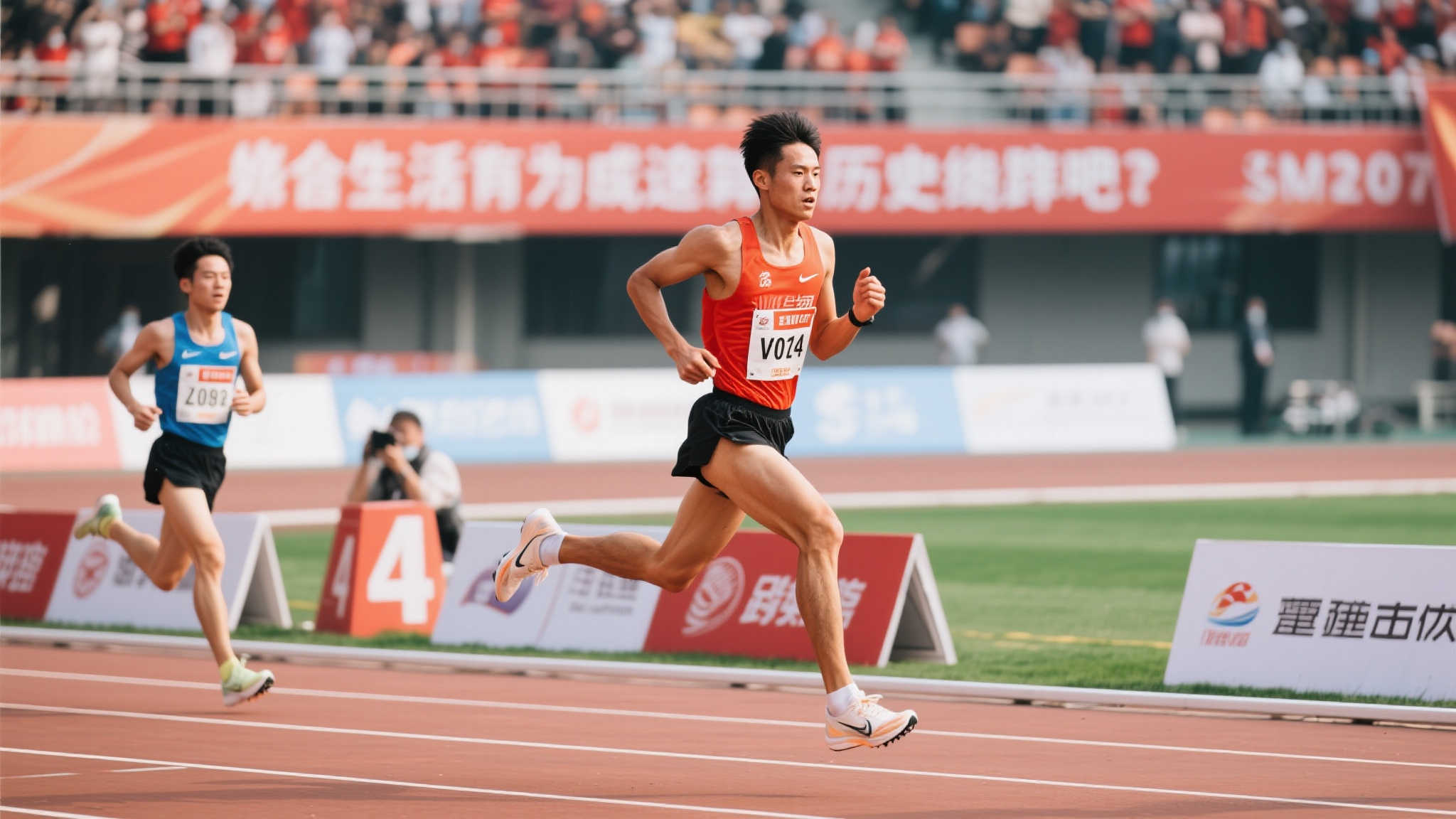 奥林匹克日马龙张雨霏齐亮相，英姿俊秀魅力尽显
