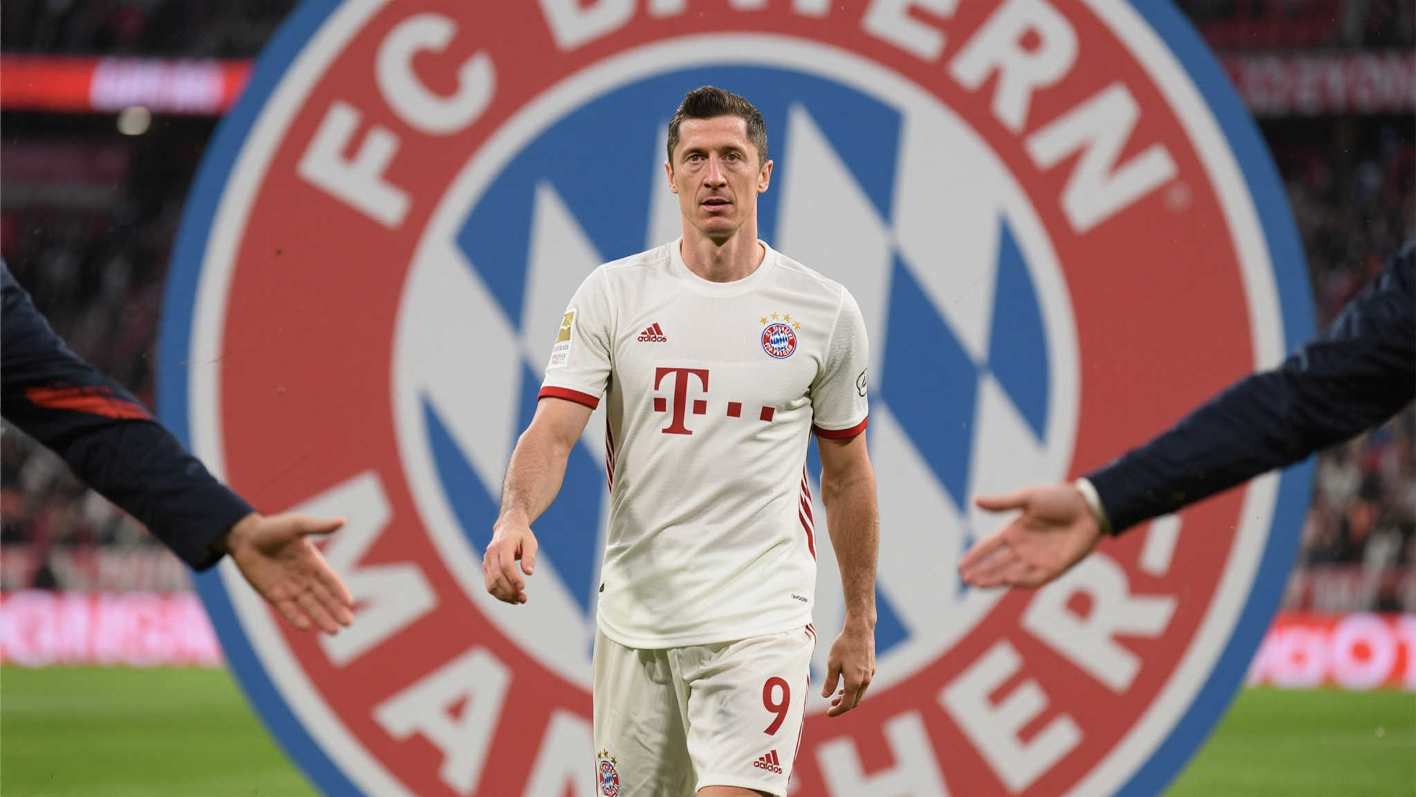 拜仁引援紧张情绪显现:埃贝尔突离美国 拜仁引援紧张情绪显现:埃贝尔突离美国